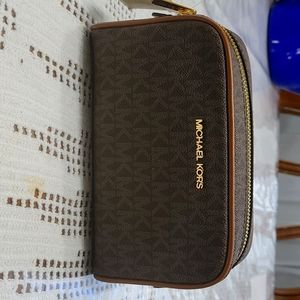 Michael Kors Travel Pouch